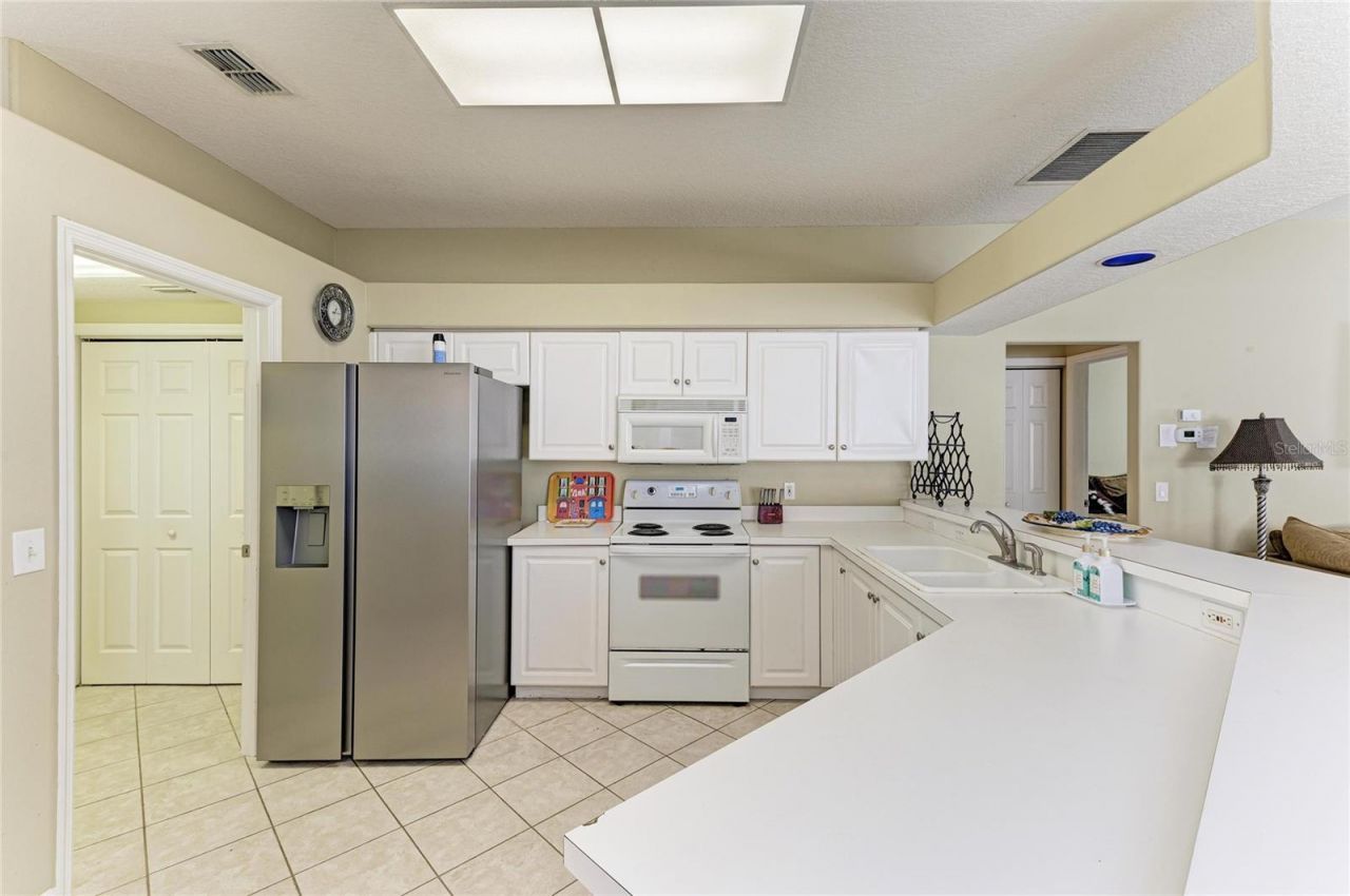 7122 42nd Court E, Sarasota, FL 34243 Photo