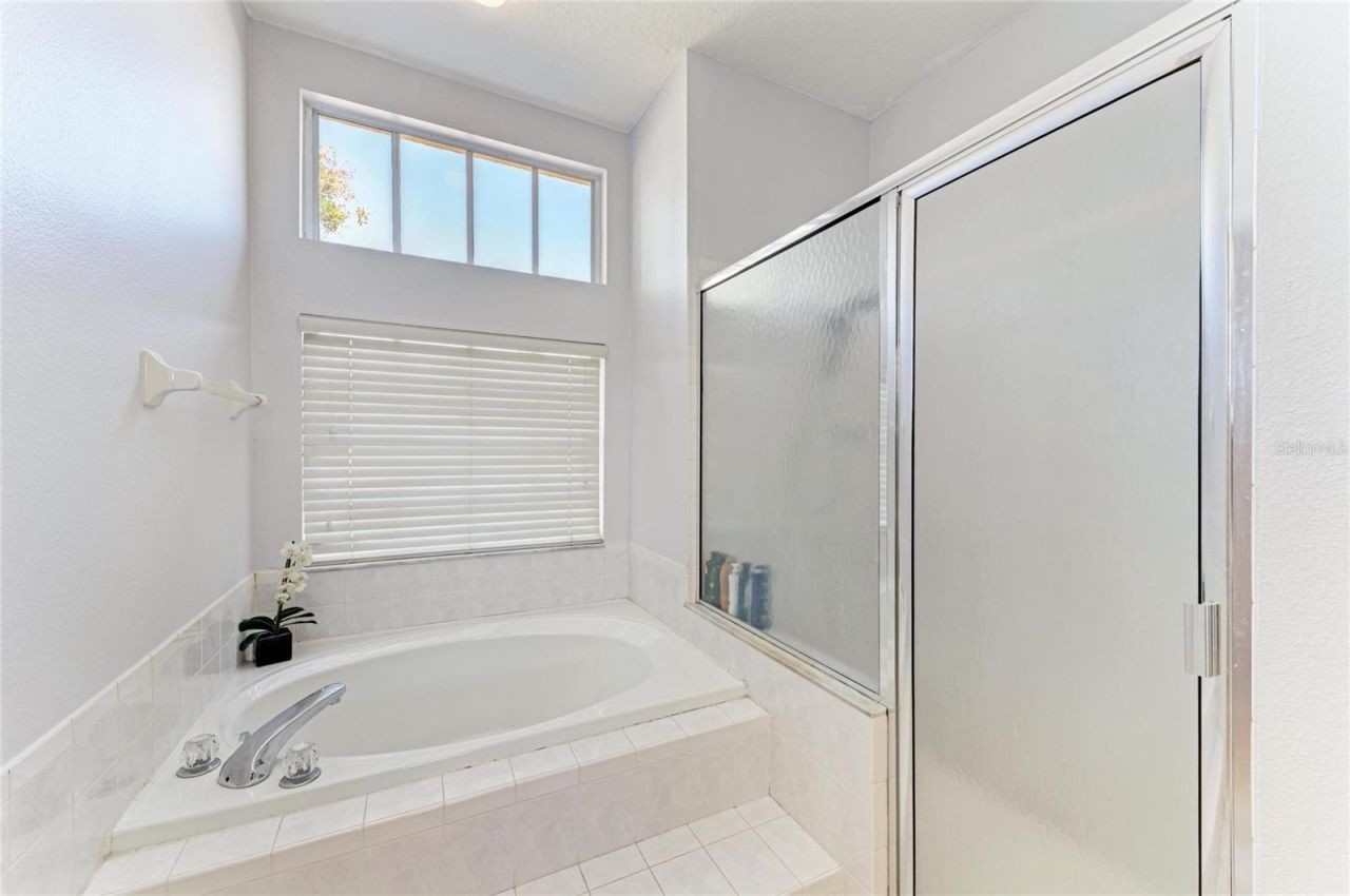 7122 42nd Court E, Sarasota, FL 34243 Photo