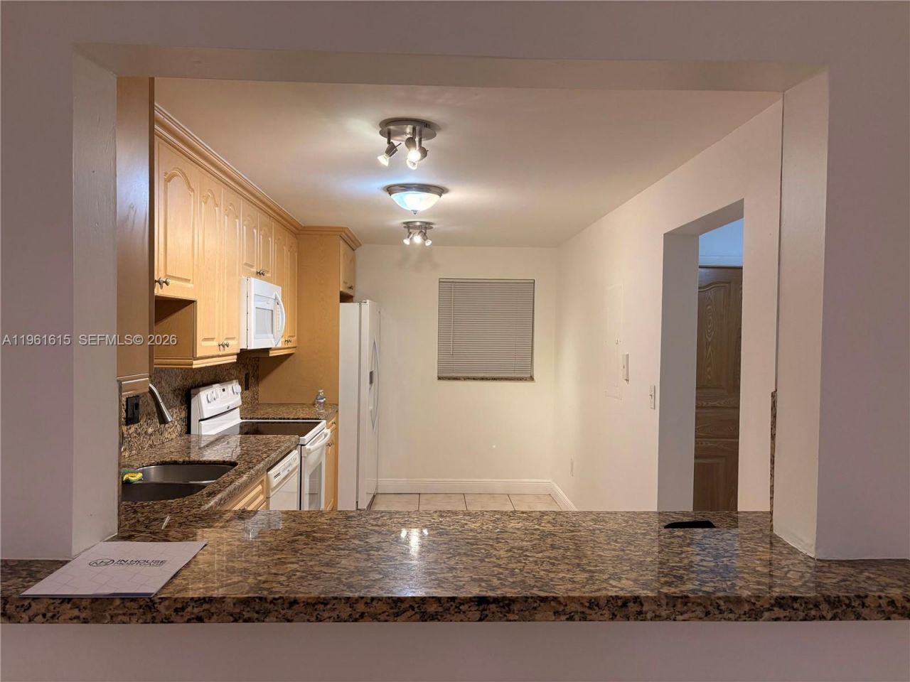 3855 Estepona Ave, Unit 10-D-1, Doral, FL 33178 Photo