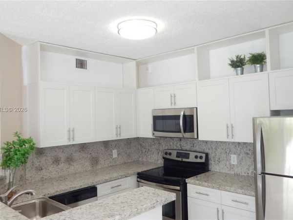 19877 E Country Club Dr, Unit 3104, Aventura, FL 33180