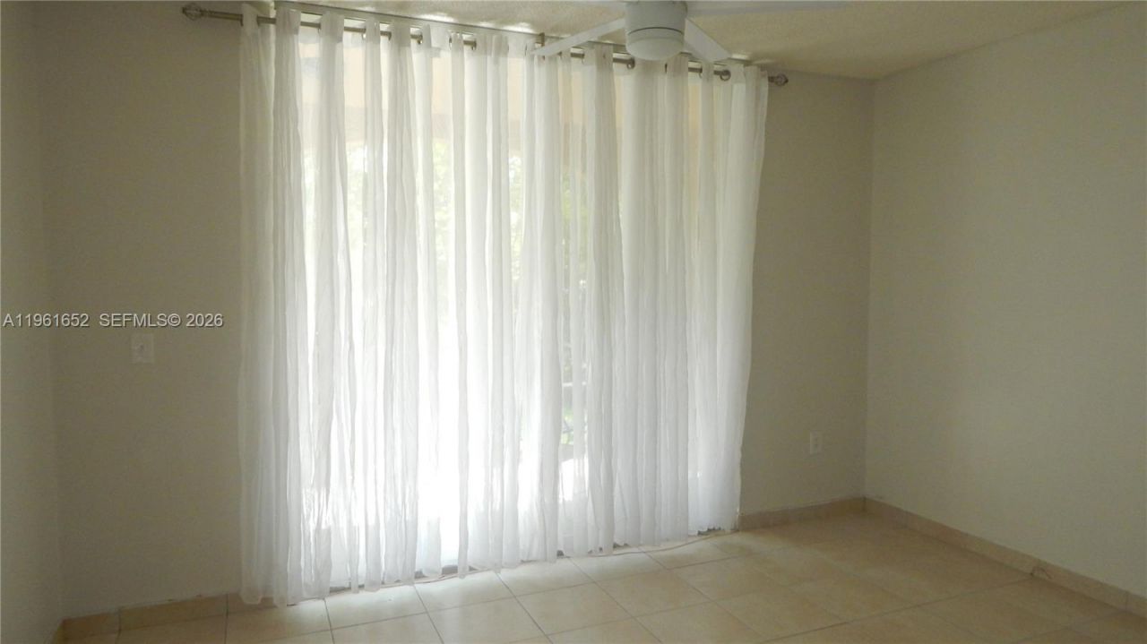 19877 E Country Club Dr, Unit 3104, Aventura, FL 33180 Photo