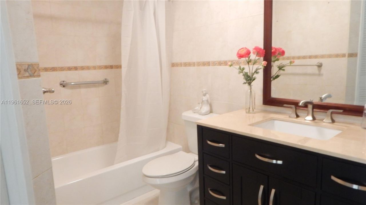 19877 E Country Club Dr, Unit 3104, Aventura, FL 33180 Photo