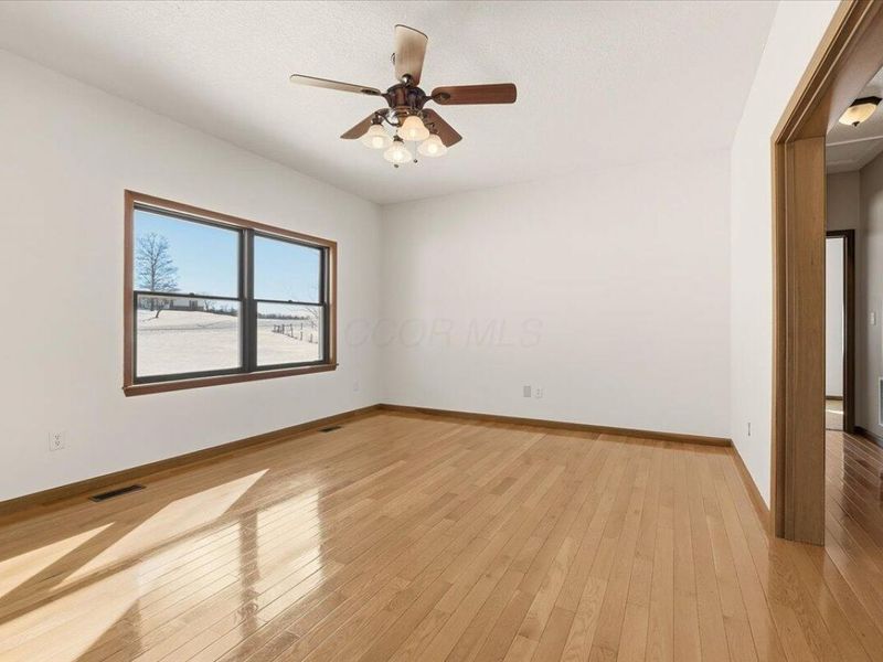 5249 Johnstown Road, Mount Vernon, OH 43050 Photo 13