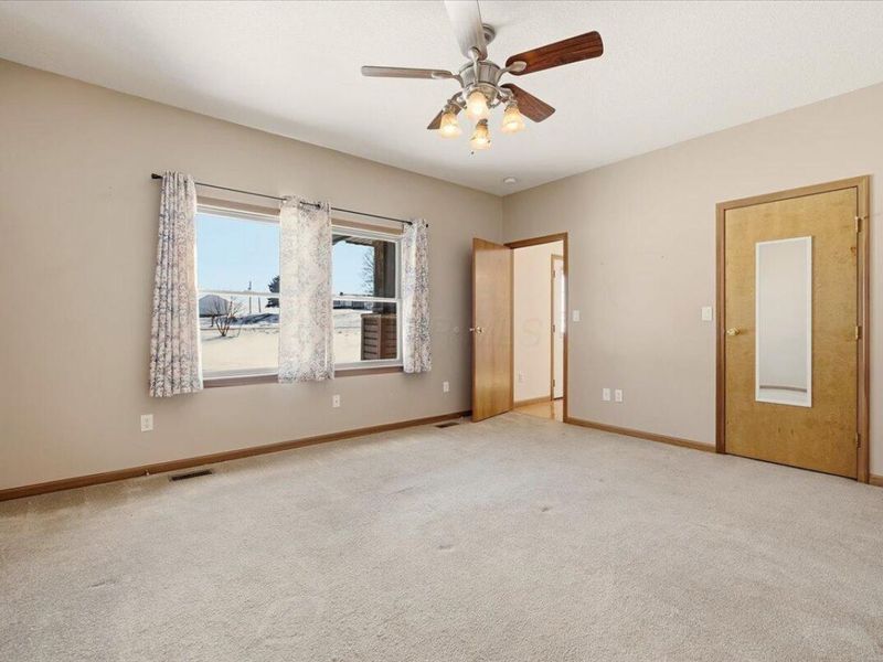 5249 Johnstown Road, Mount Vernon, OH 43050 Photo 15