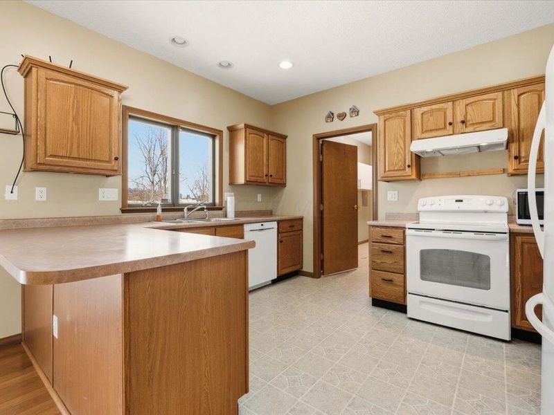 5249 Johnstown Road, Mount Vernon, OH 43050 Photo 4