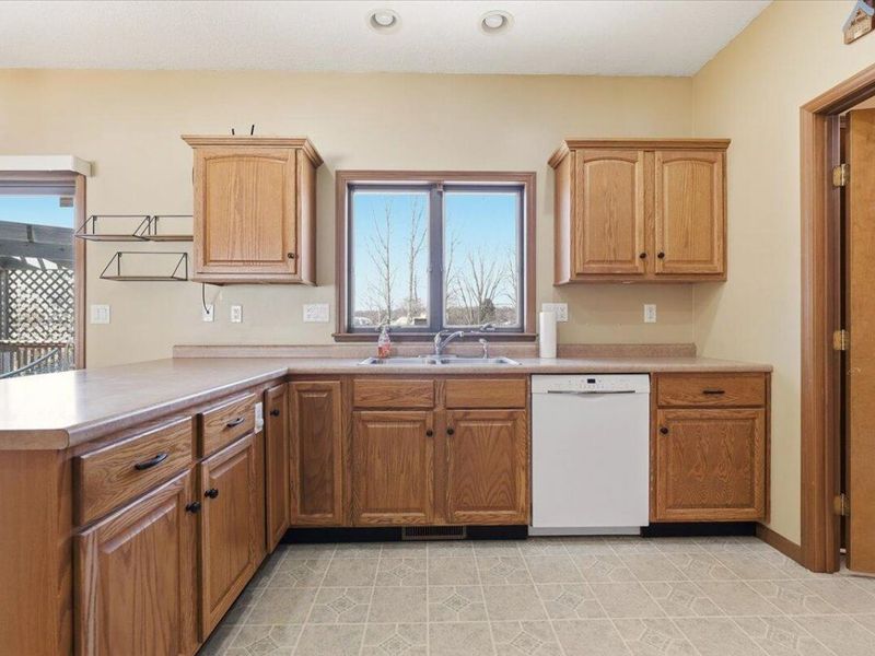 5249 Johnstown Road, Mount Vernon, OH 43050 Photo 5