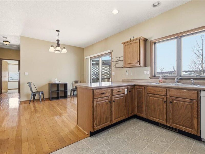 5249 Johnstown Road, Mount Vernon, OH 43050 Photo 6