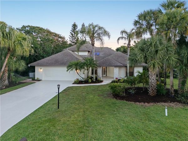 2170 Seminole Shores Lane , Vero Beach, FL 32963