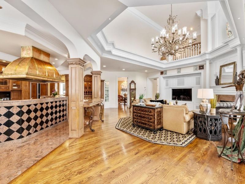 8500 Kugler Mill Road, Indian Hill, OH 45243 Photo 10