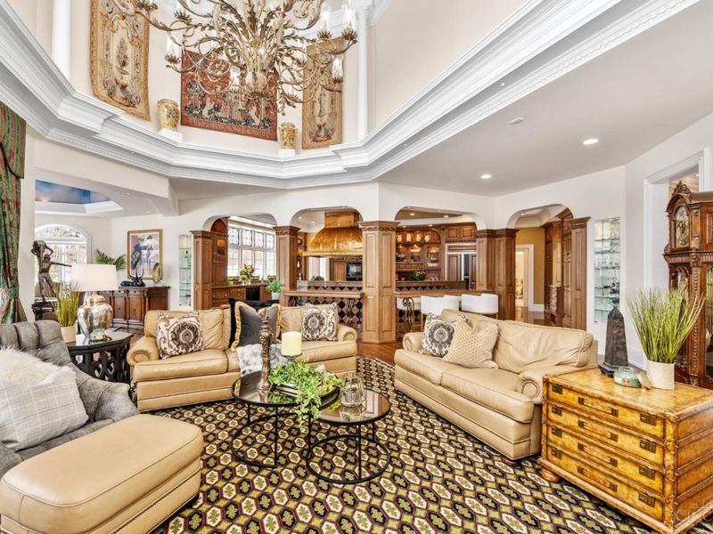 8500 Kugler Mill Road, Indian Hill, OH 45243 Photo 11