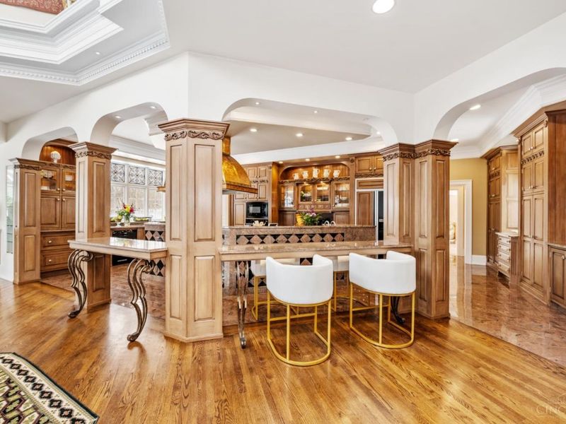 8500 Kugler Mill Road, Indian Hill, OH 45243 Photo 16