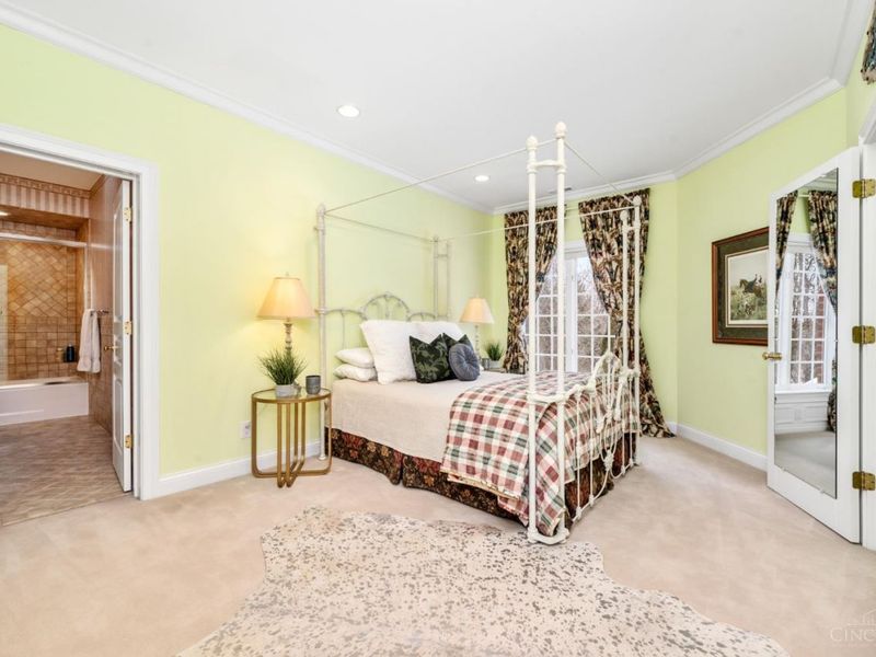 8500 Kugler Mill Road, Indian Hill, OH 45243 Photo 28