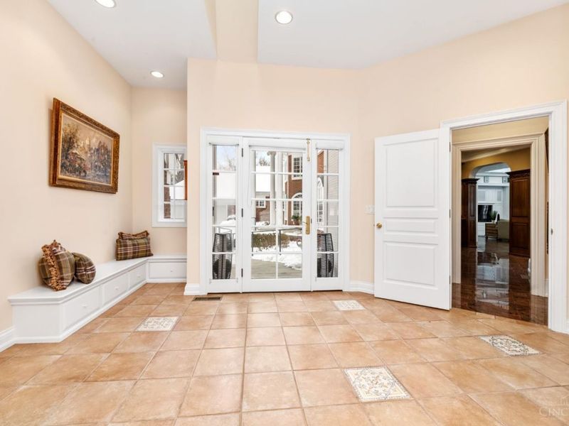 8500 Kugler Mill Road, Indian Hill, OH 45243 Photo 47