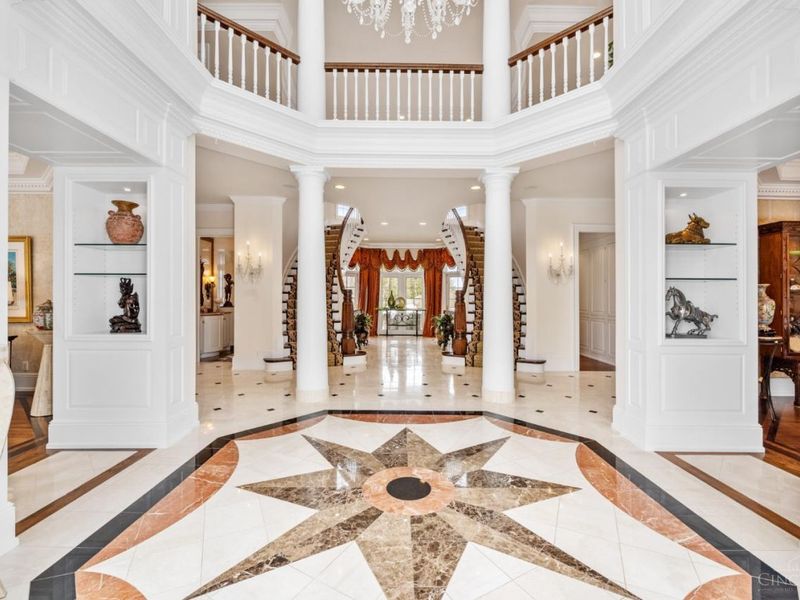 8500 Kugler Mill Road, Indian Hill, OH 45243 Photo 5