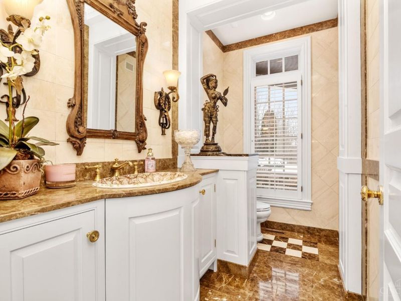 8500 Kugler Mill Road, Indian Hill, OH 45243 Photo 70