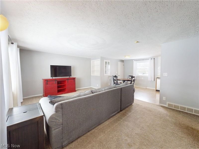 231 Cedar Street N, East Canton, OH 44730 Photo 2