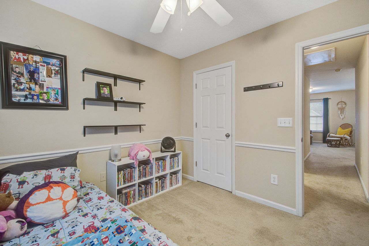 172 Dorothy Drive Photo 23