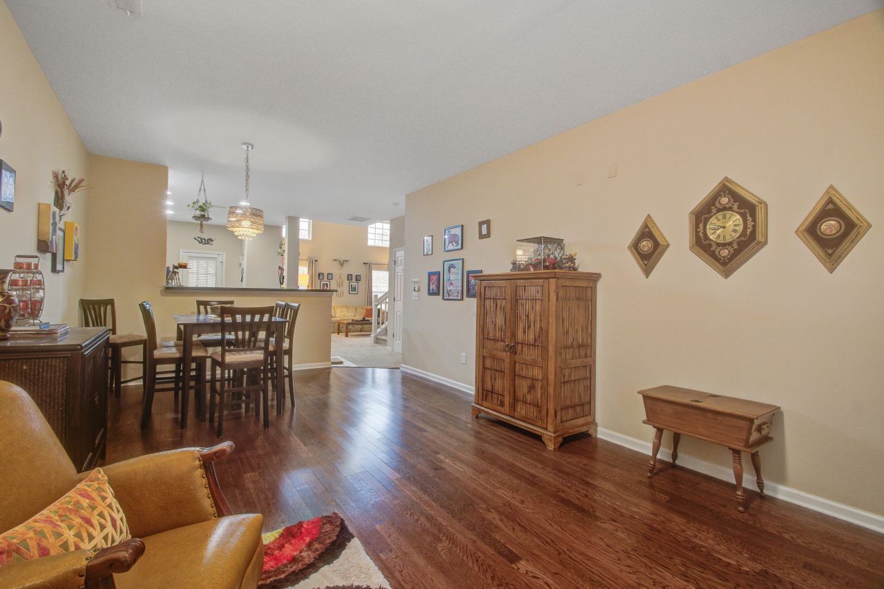 172 Dorothy Drive Photo 6