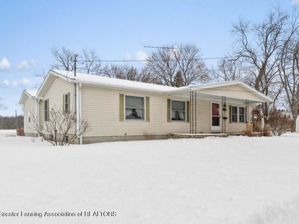 208 W Oak Street, Elsie, MI 48831