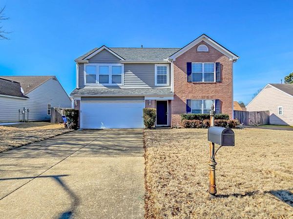 7397 Hunters Horn Drive, Olive Branch, MS 38654