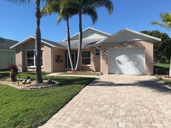 5925 Foxtail Way, Fort Pierce, FL 34982