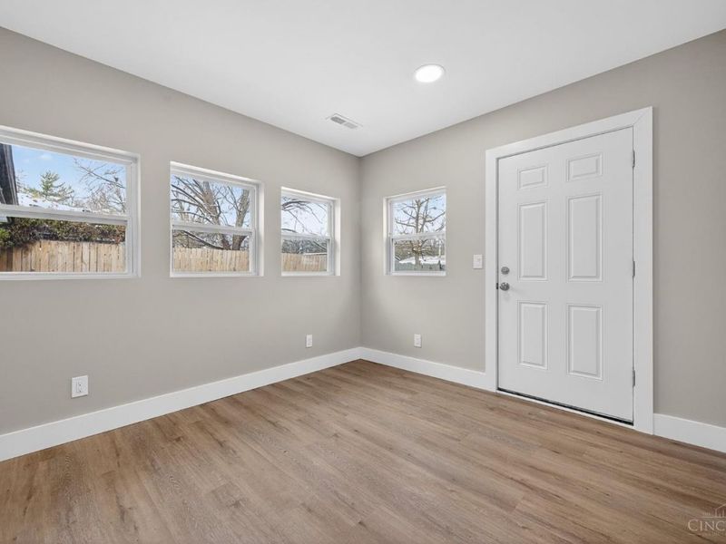 60 S Orchard Circle, Blanchester, OH 45107 Photo 13