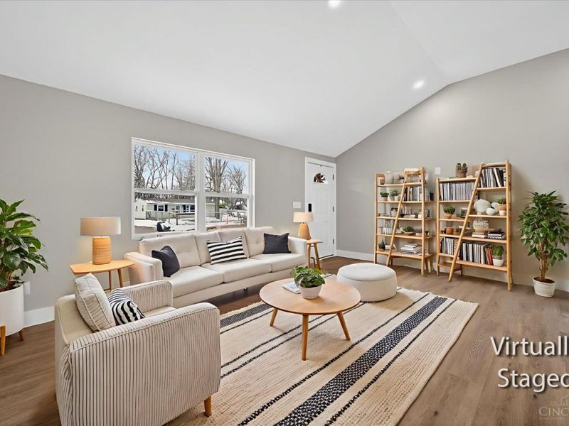 60 S Orchard Circle, Blanchester, OH 45107 Photo 2