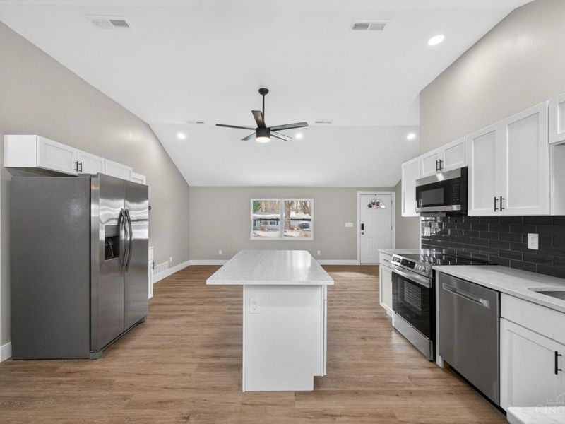 60 S Orchard Circle, Blanchester, OH 45107 Photo 6