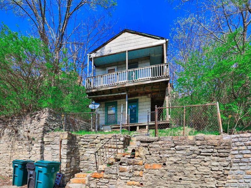 330 Oregon Street, Cincinnati, OH 45202 Photo 2
