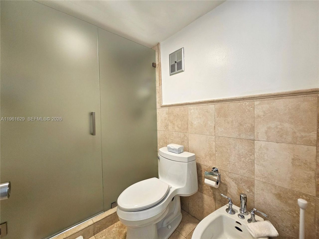 3200 Collins Ave, Unit 9-6, Miami Beach, FL 33140 Photo