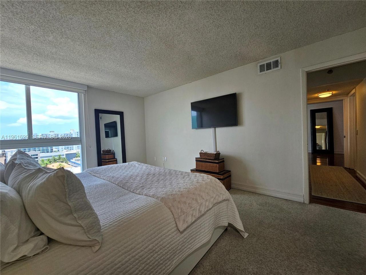 3200 Collins Ave, Unit 9-6, Miami Beach, FL 33140 Photo