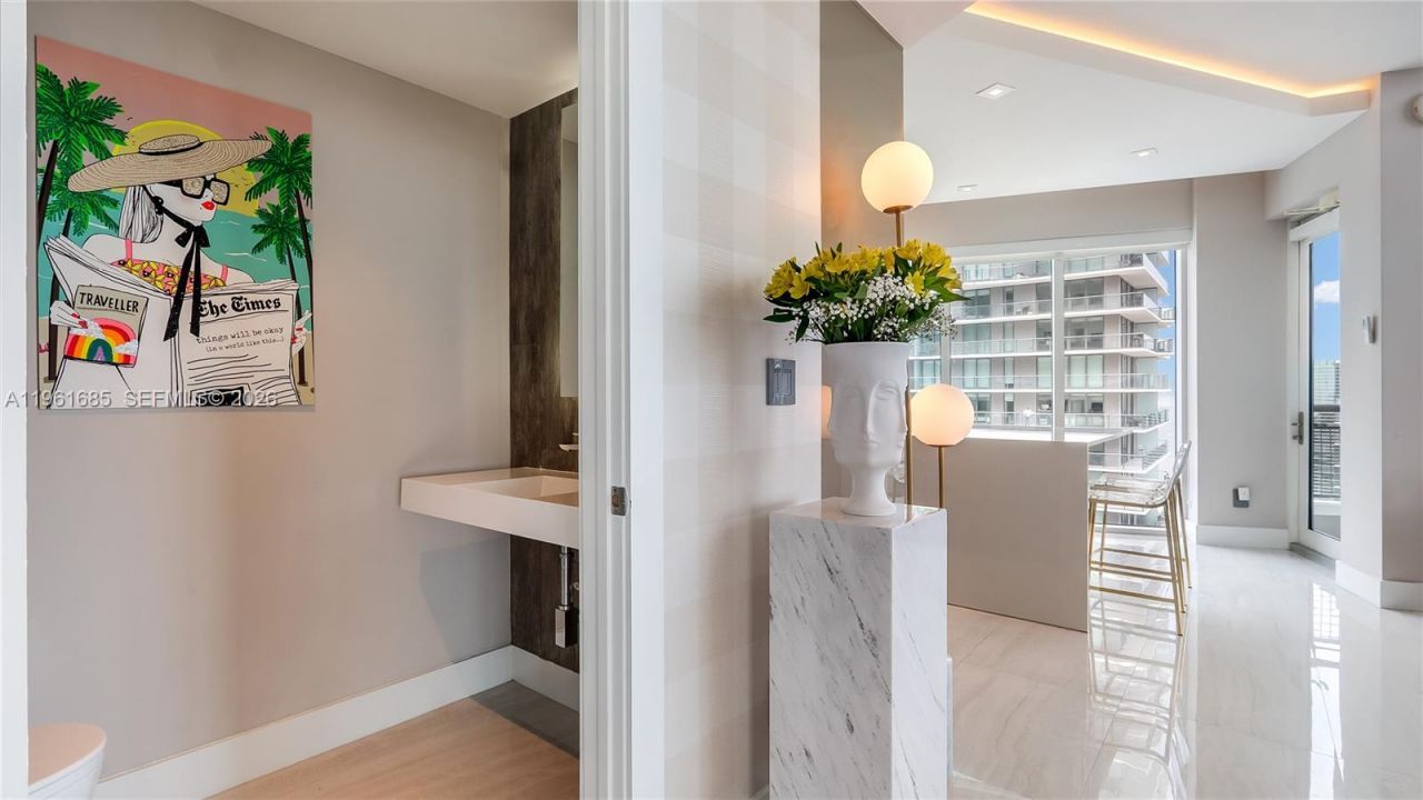 60 SW 13th St, Unit 4200, Miami, FL 33130 Photo