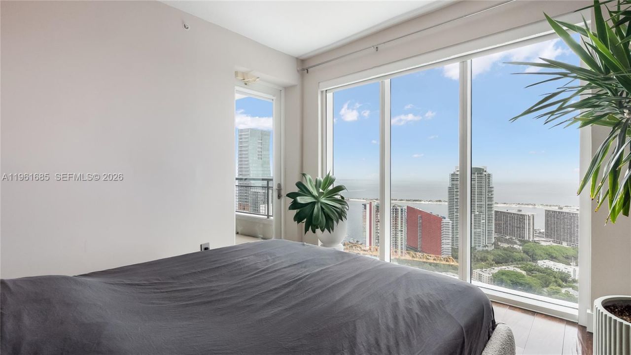 60 SW 13th St, Unit 4200, Miami, FL 33130 Photo