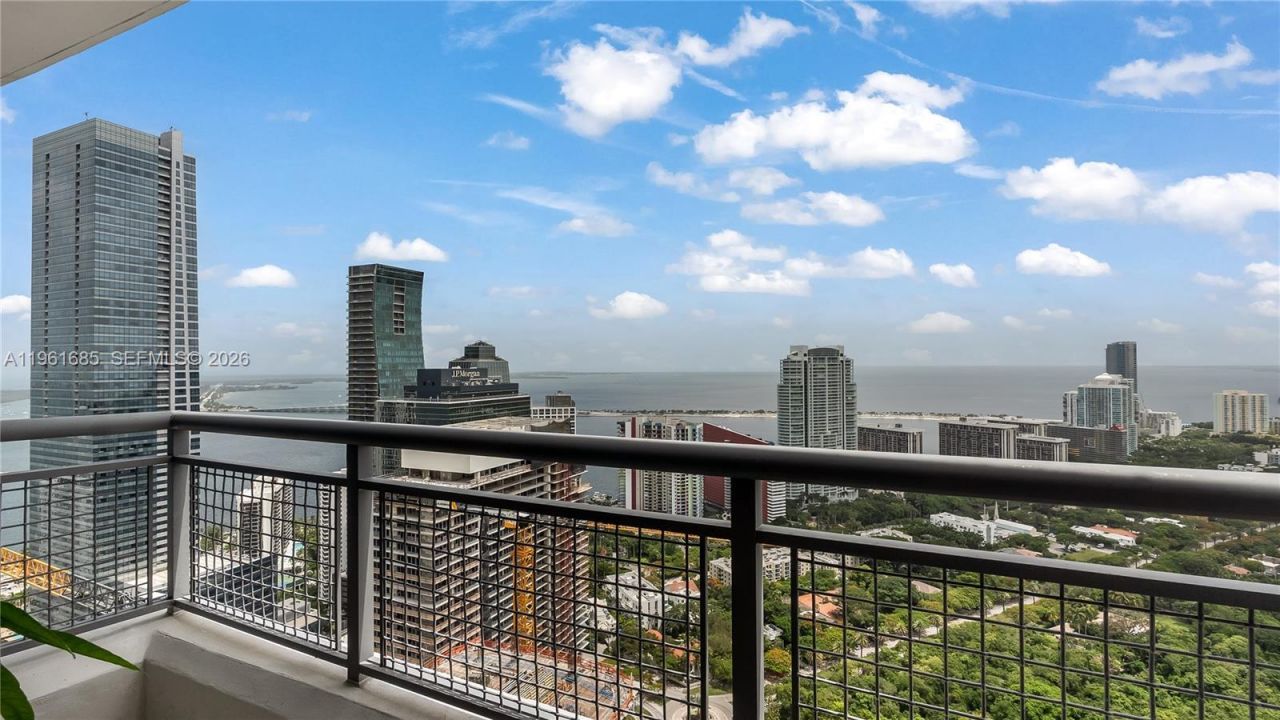 60 SW 13th St, Unit 4200, Miami, FL 33130 Photo