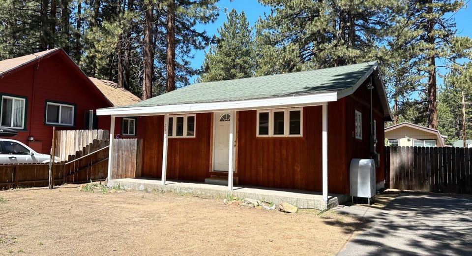 2613 Fountain Avenue, South Lake Tahoe, CA 96150 Photo
