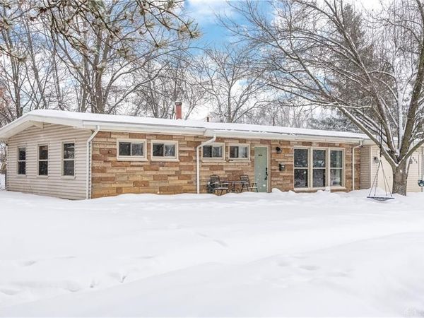 935 Fairacres Drive, Dayton, OH 45429