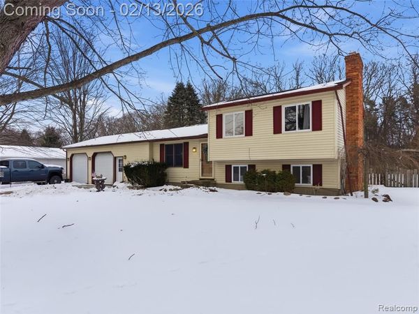 2222 Landmark Drive, Oregon Twp, MI 48446