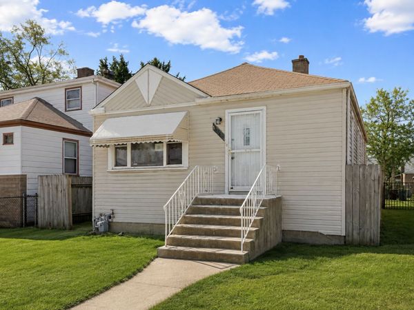 12338 S Elizabeth Street, Calumet Park, IL 60827