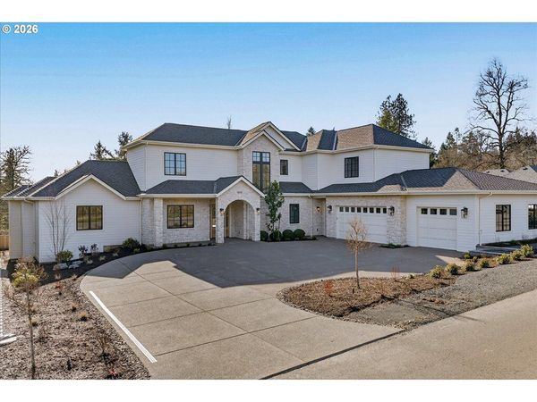 1050 ATWATER RD, Lake Oswego, OR 97034