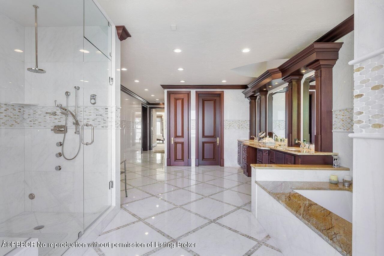 1880 S Ocean Boulevard, Lantana, FL 33462 Photo