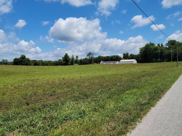 4B Oscar Crowell Rd , Beechgrove, TN 37018