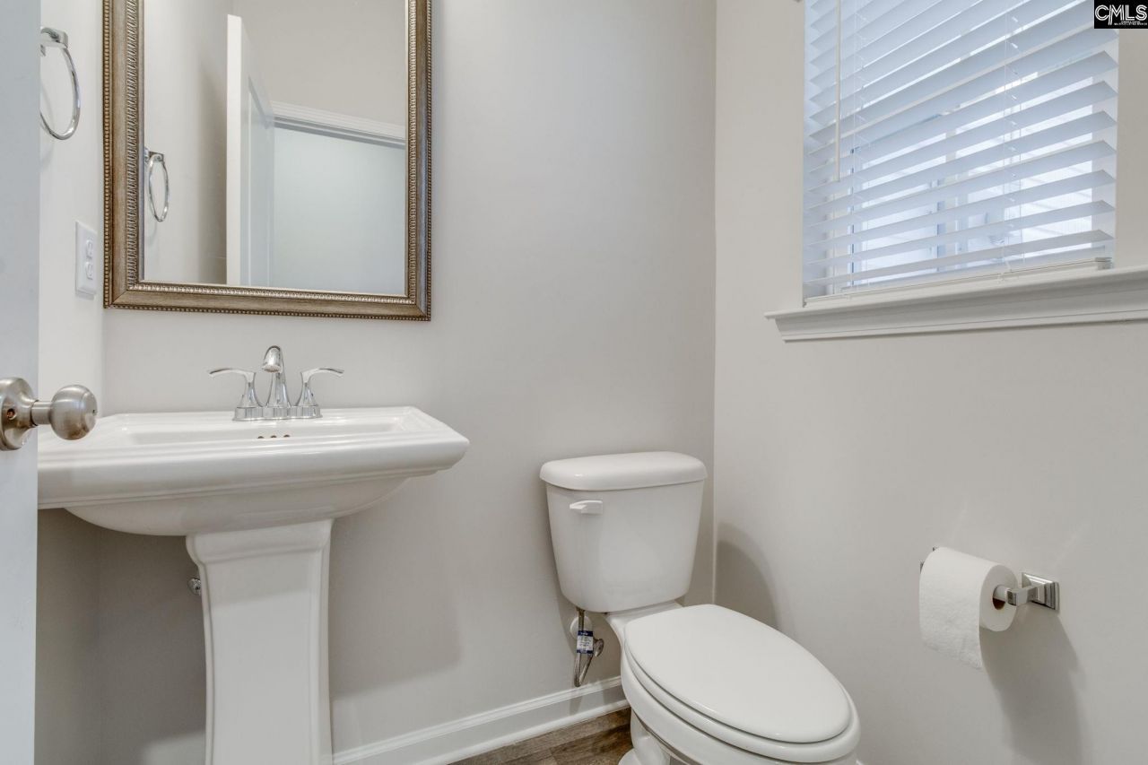 1318 Crosshill Court Photo 14