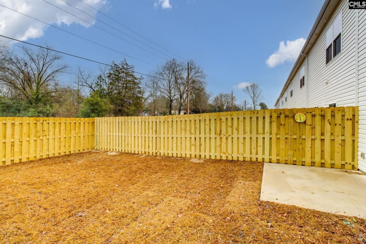 1318 Crosshill Court Photo 29