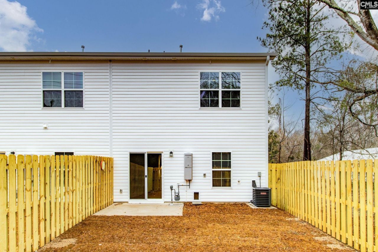 1318 Crosshill Court Photo 30