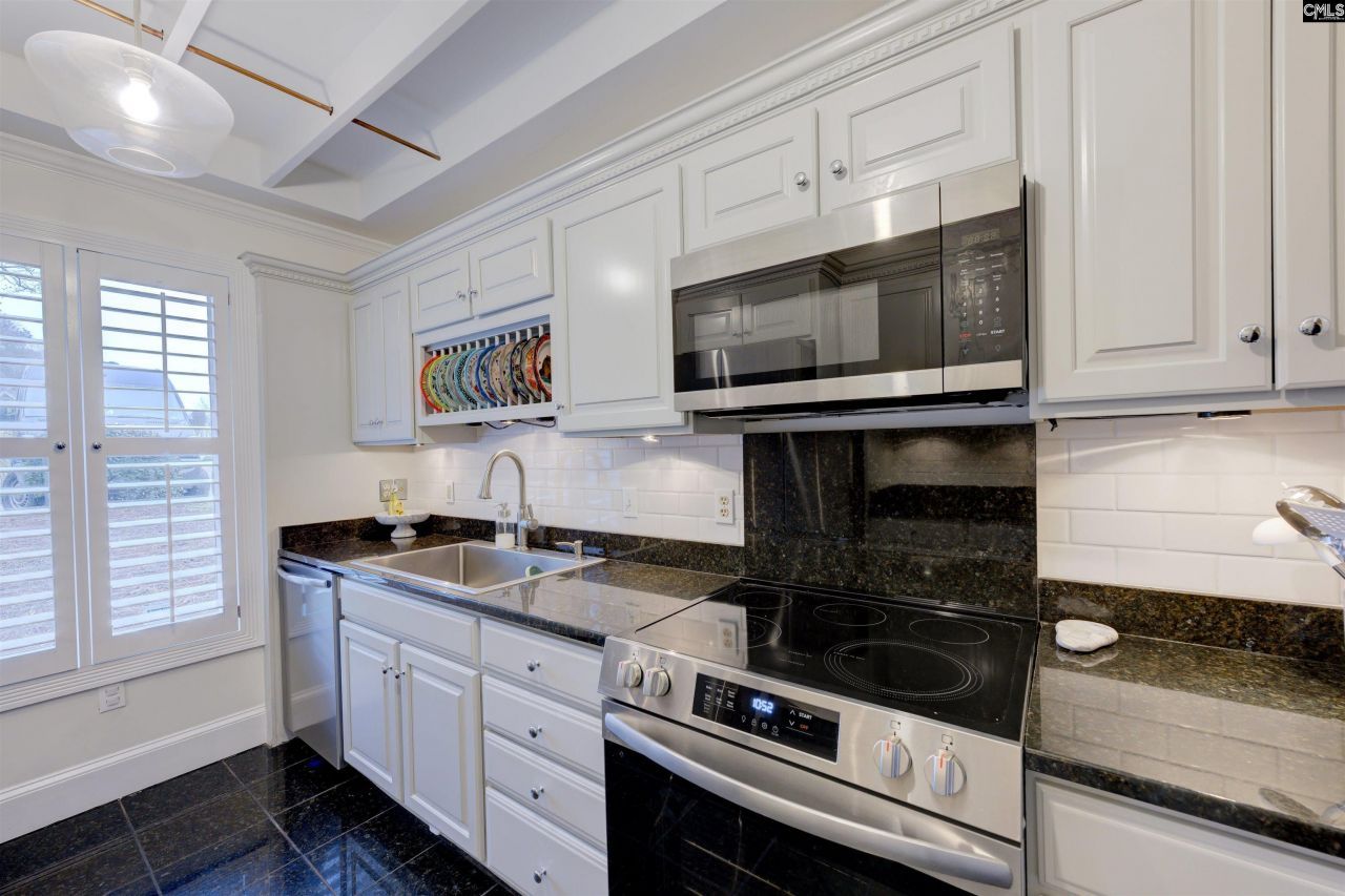 333 Pine Cliff Court Photo 10