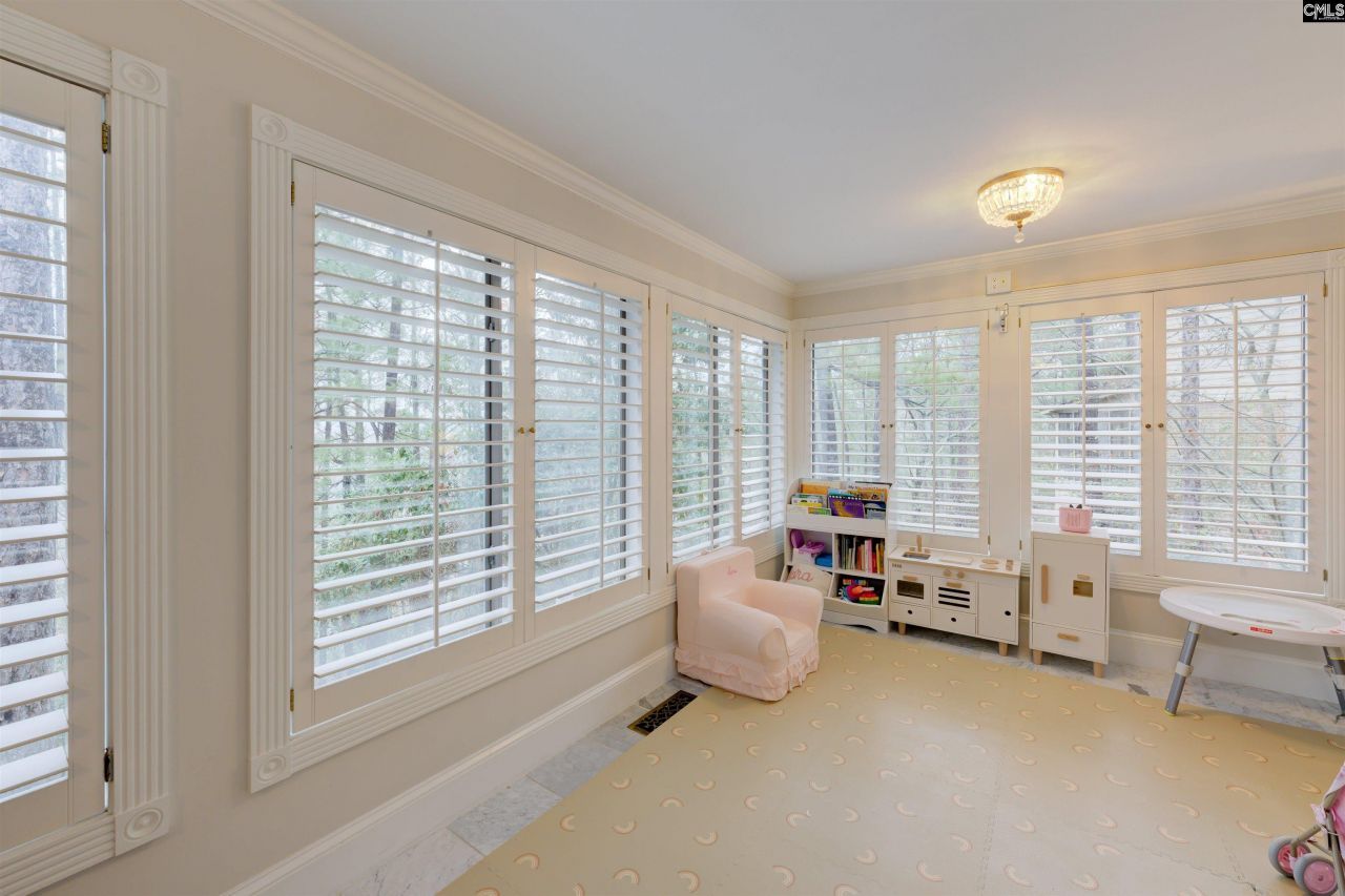 333 Pine Cliff Court Photo 19