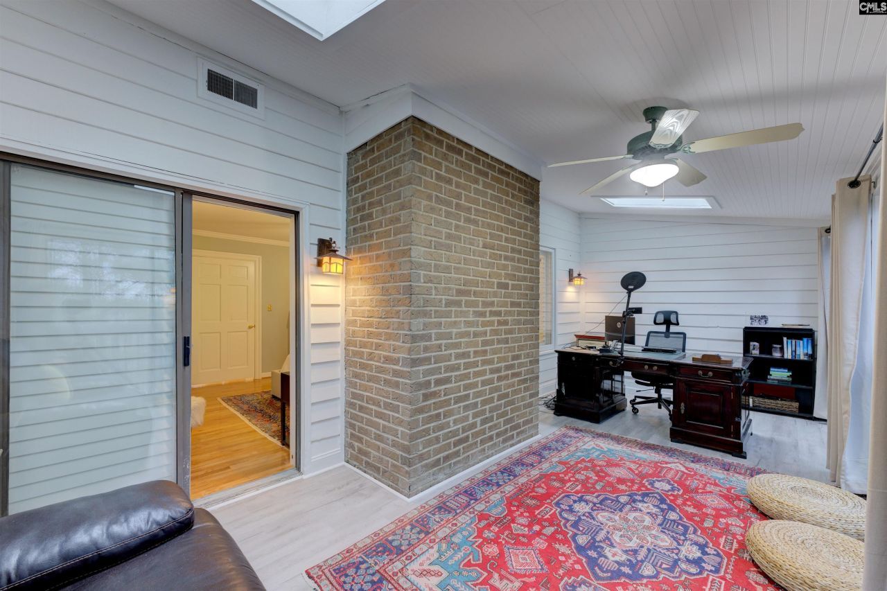 333 Pine Cliff Court Photo 23