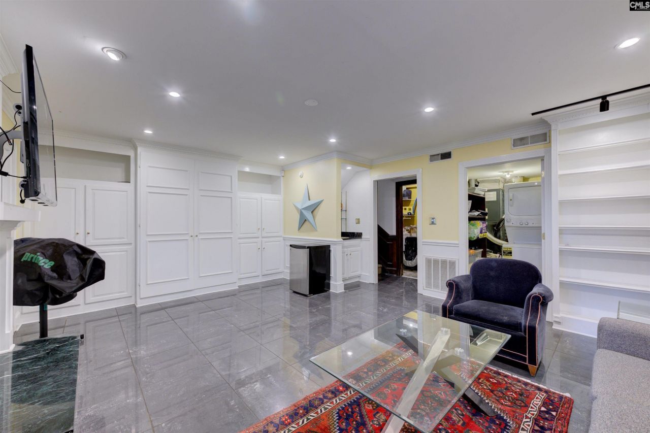 333 Pine Cliff Court Photo 31