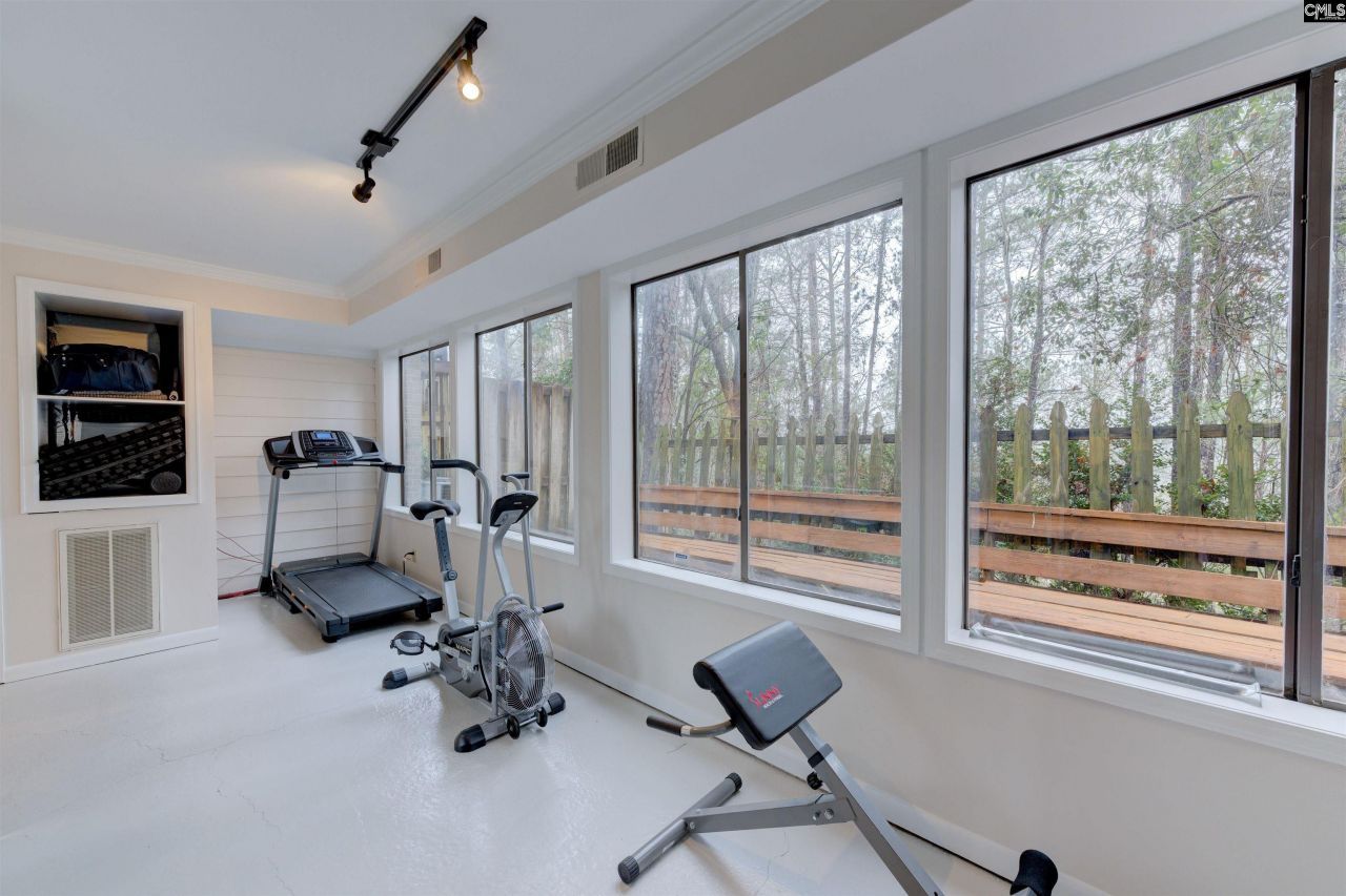 333 Pine Cliff Court Photo 32