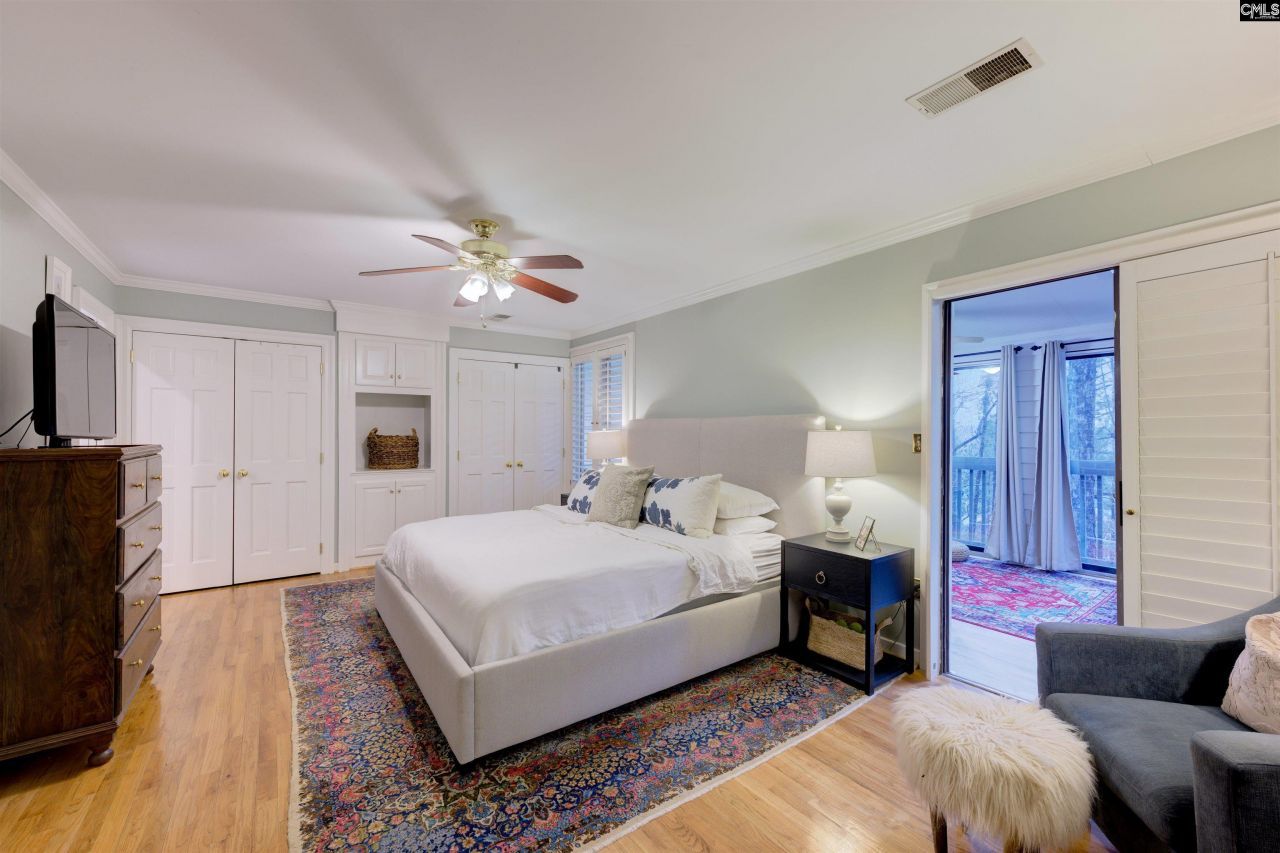 333 Pine Cliff Court Photo 5